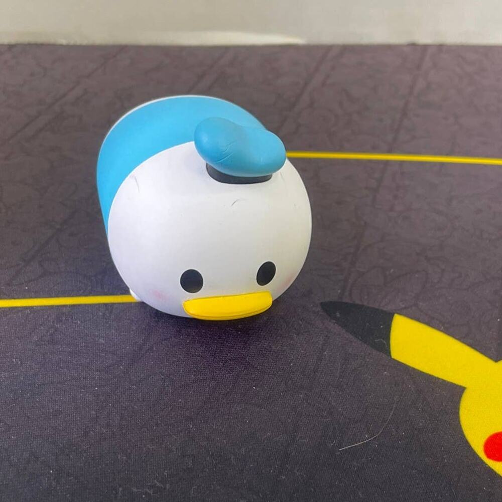 Disney Tsum Tsum Disney Store Duck Collectible 2" Vinyl Figure
